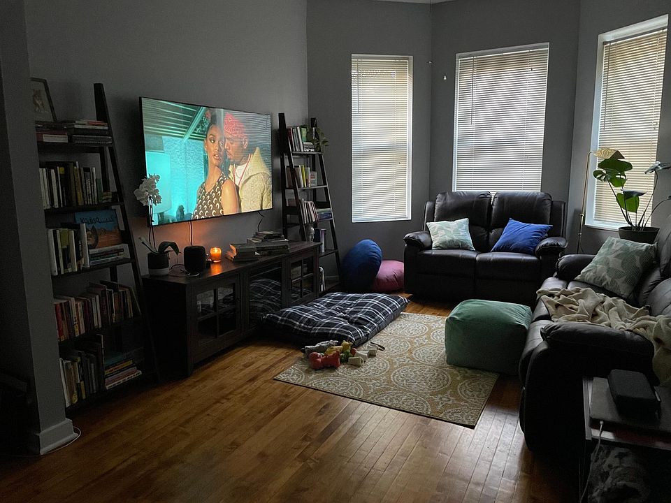 2nd image of 2640 W Haddon Ave #1F