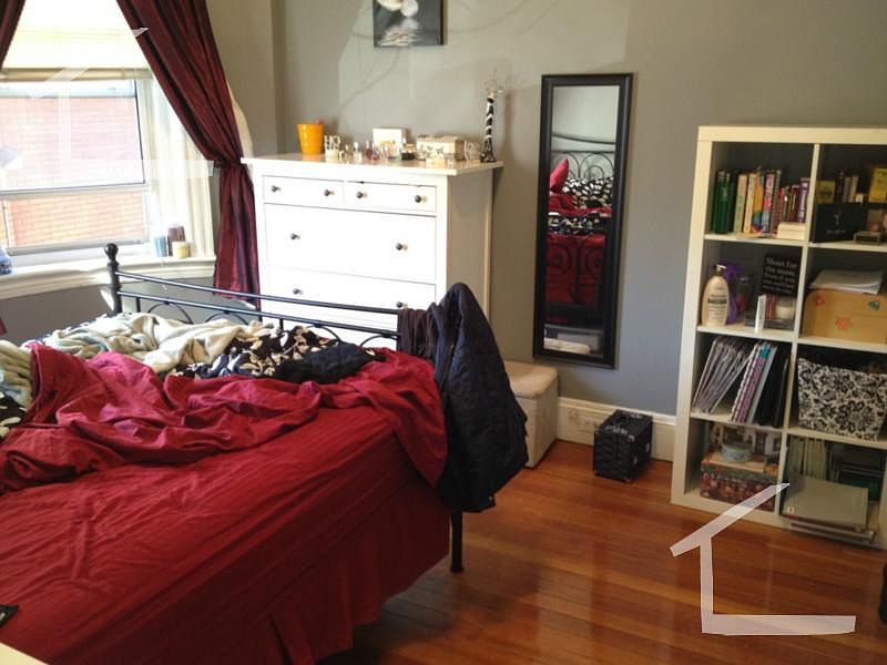 2nd image of 208 Winthrop Rd #5PK
