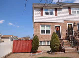 185 Dahlia St, Staten Island, NY 10312