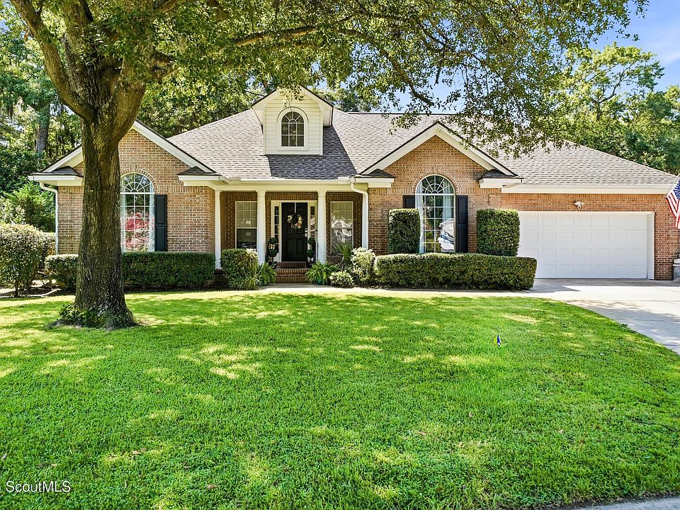 1st image of 123 Hillcrest Ct