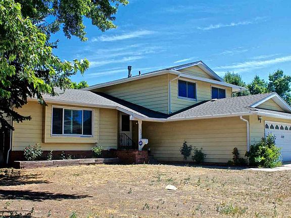 2nd image of 1022 Alta Vista Dr
