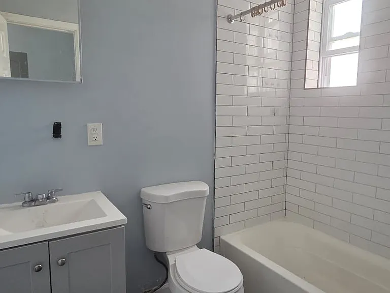 6 N 21st St #41 — Photo 9