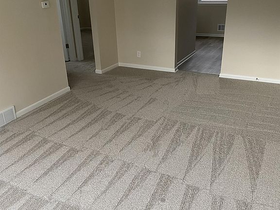 5th image of 240 W Newhall Ave APT 1