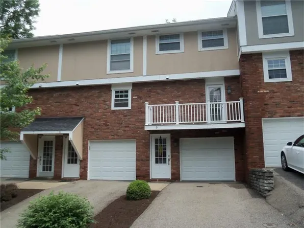 5495 Library Rd APT 9, Bethel Park, PA 15102