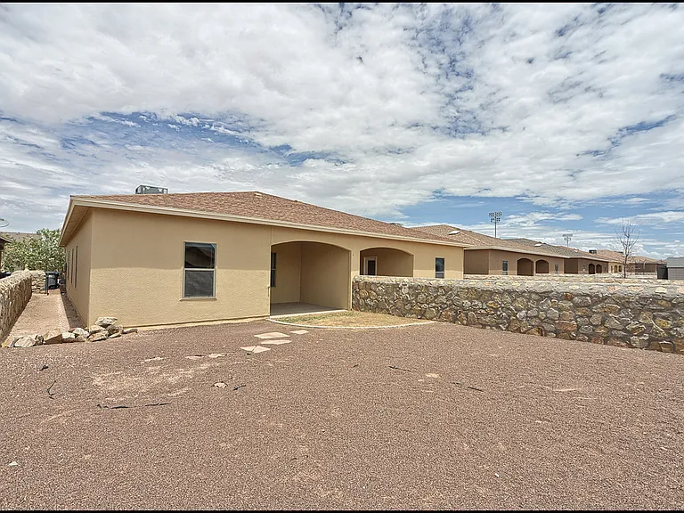 14302 Pancho Gonzalez Ct — Photo 32