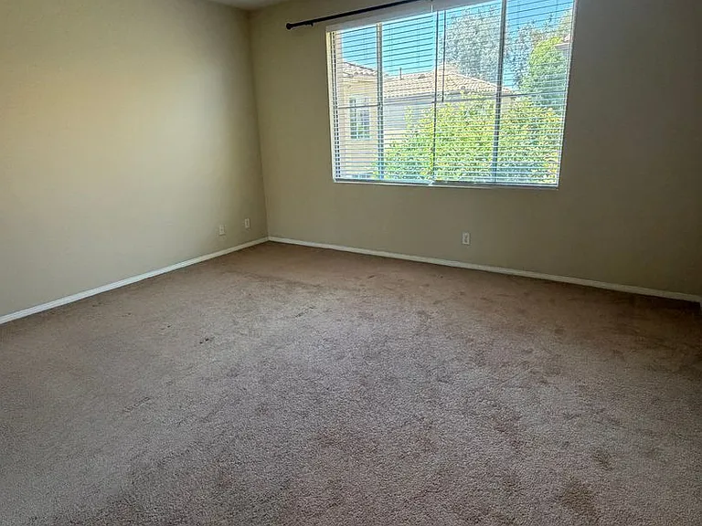 57 Del Ventura — Photo 13