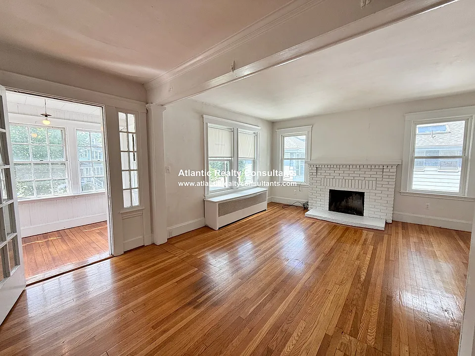 14 Hammondswood Rd #2