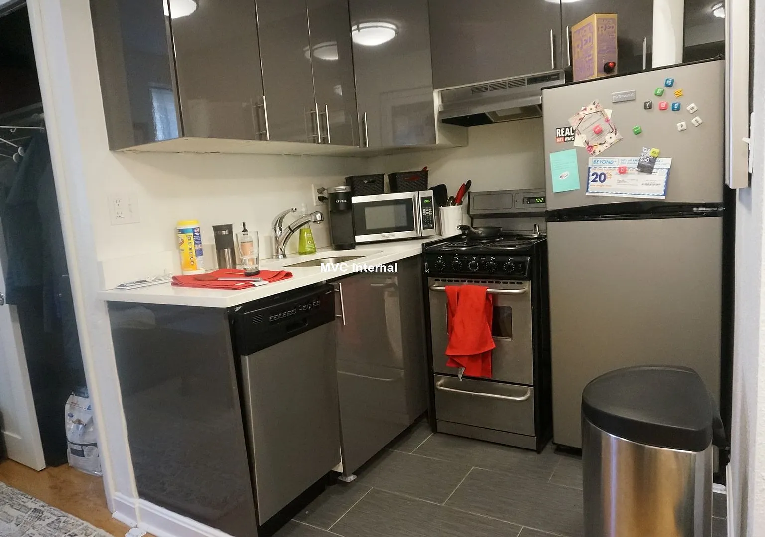 Nice 1 bed in Brookline — Photo 4