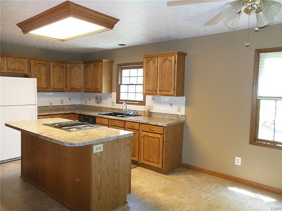 4th image of 1039 Woods View Ct