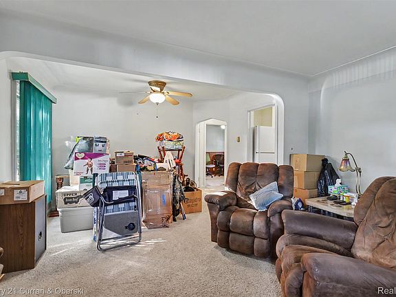 4th image of 26869 Sunningdale Dr