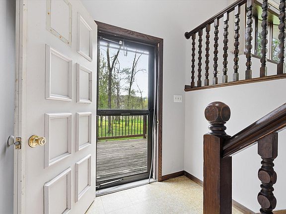5th image of 9215 Shannon Ln
