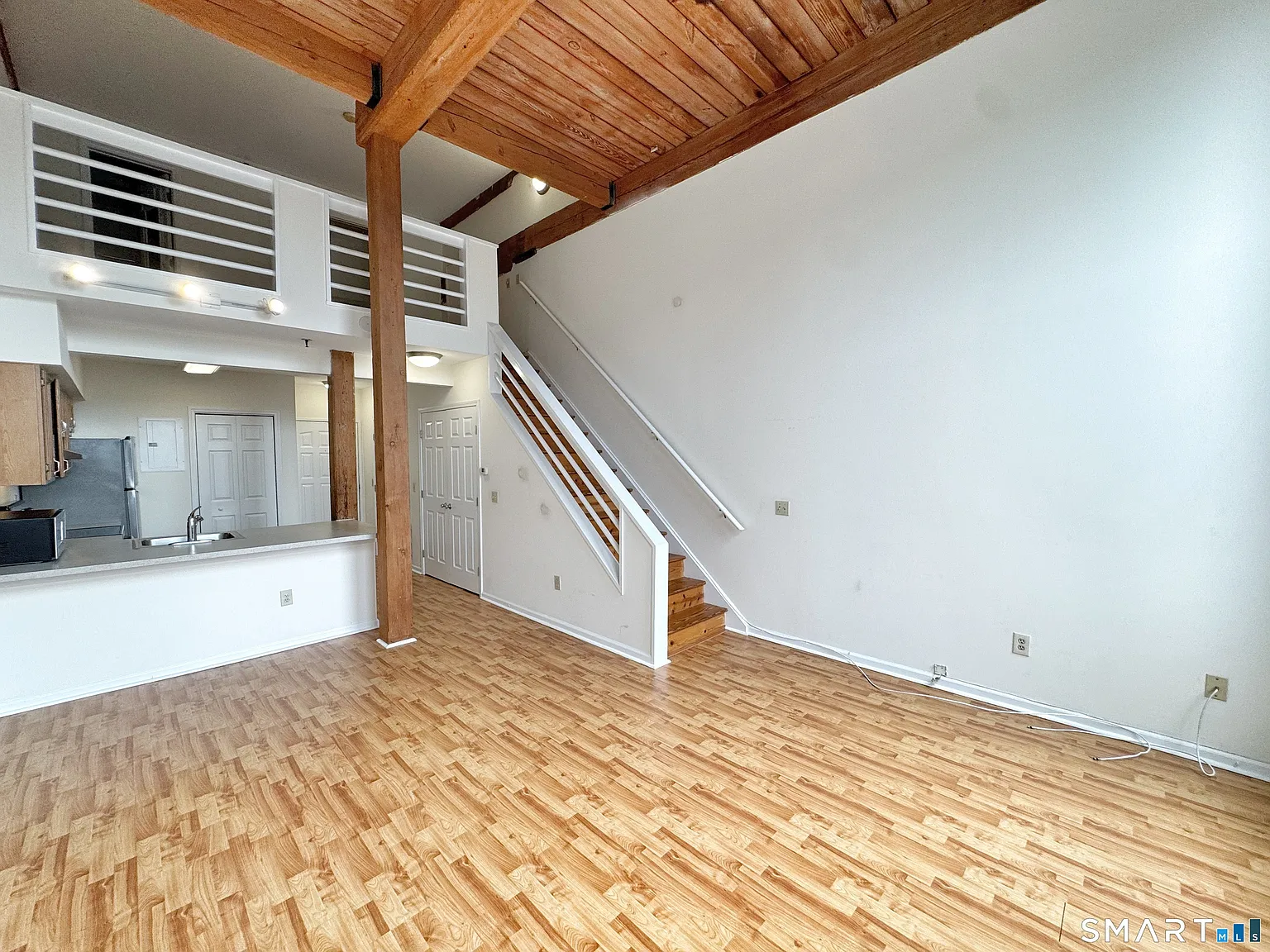 1 bed, 1.5 bath, 725 sqft, $2,095 — Photo 4