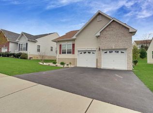 9 Apple Blossom Ln, Howell, NJ 07731