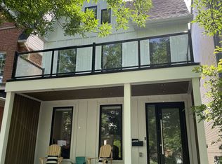 40 Sarah Ashbridge Ave, Toronto, ON M4L 3Y9