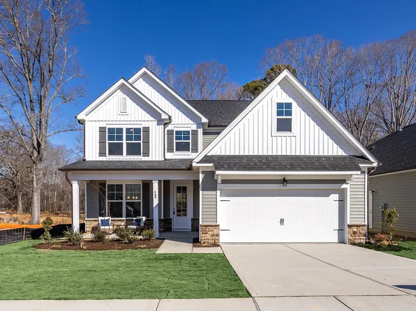 71 Fellow Dr, Lillington, NC 27546