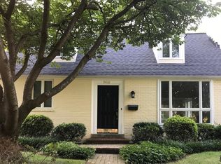 9410 Bulls Run Pkwy, Bethesda, MD 20817