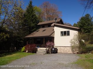 15 Old River Rd, Gouldsboro, PA 18424
