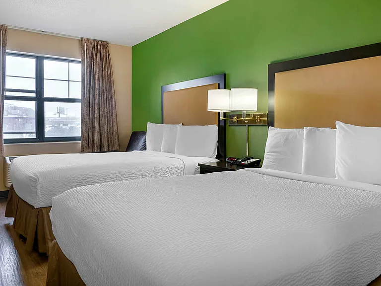 Studio Suite - 2 Full Beds