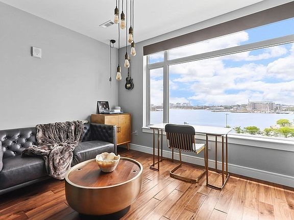 2nd image of 99 Sumner St #623
