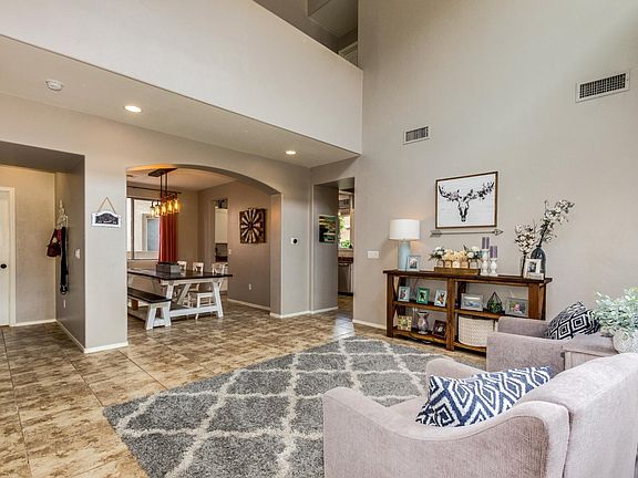 3rd image of 416 E Calle De Ocaso