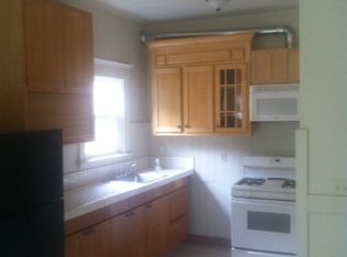 881 Athens Ave, Oakland, CA 94607