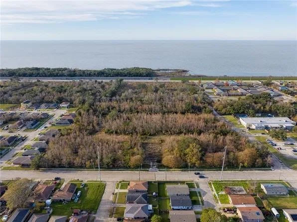 14101 Curran Blvd, New Orleans, LA 70128