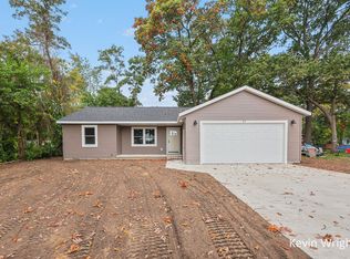 77 N Michigan St, Muskegon, MI 49442