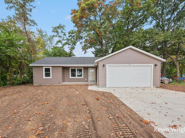 77 N Michigan St, Muskegon, MI 49442