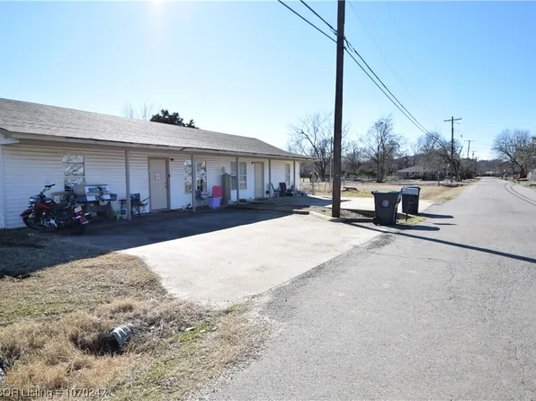 407 A&b St SW #3, Muldrow, OK 74948