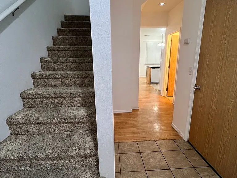 1620 W Lee St #3 — Photo 7