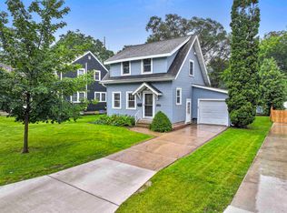 908 Allouez Ter, Green Bay, WI 54301