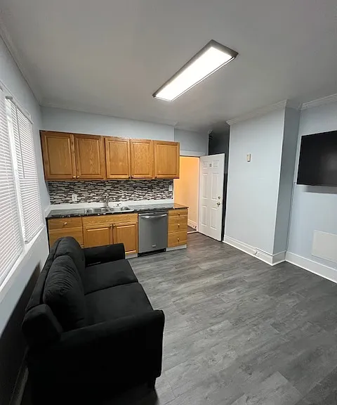 301 Maple St #2 — Photo 10