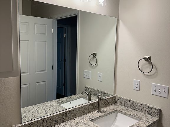 2nd image of 621 10th St NE #101