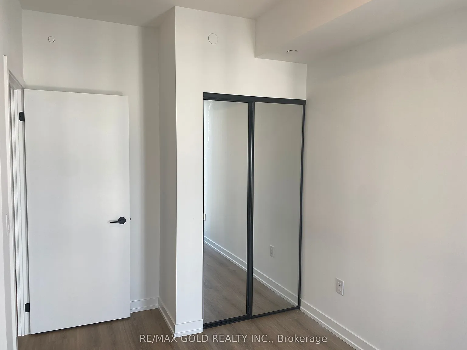 1 bed, $1,999 — Photo 4