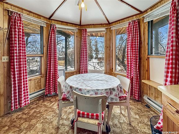 5th image of 8591 Hunts Cove CRESCENT