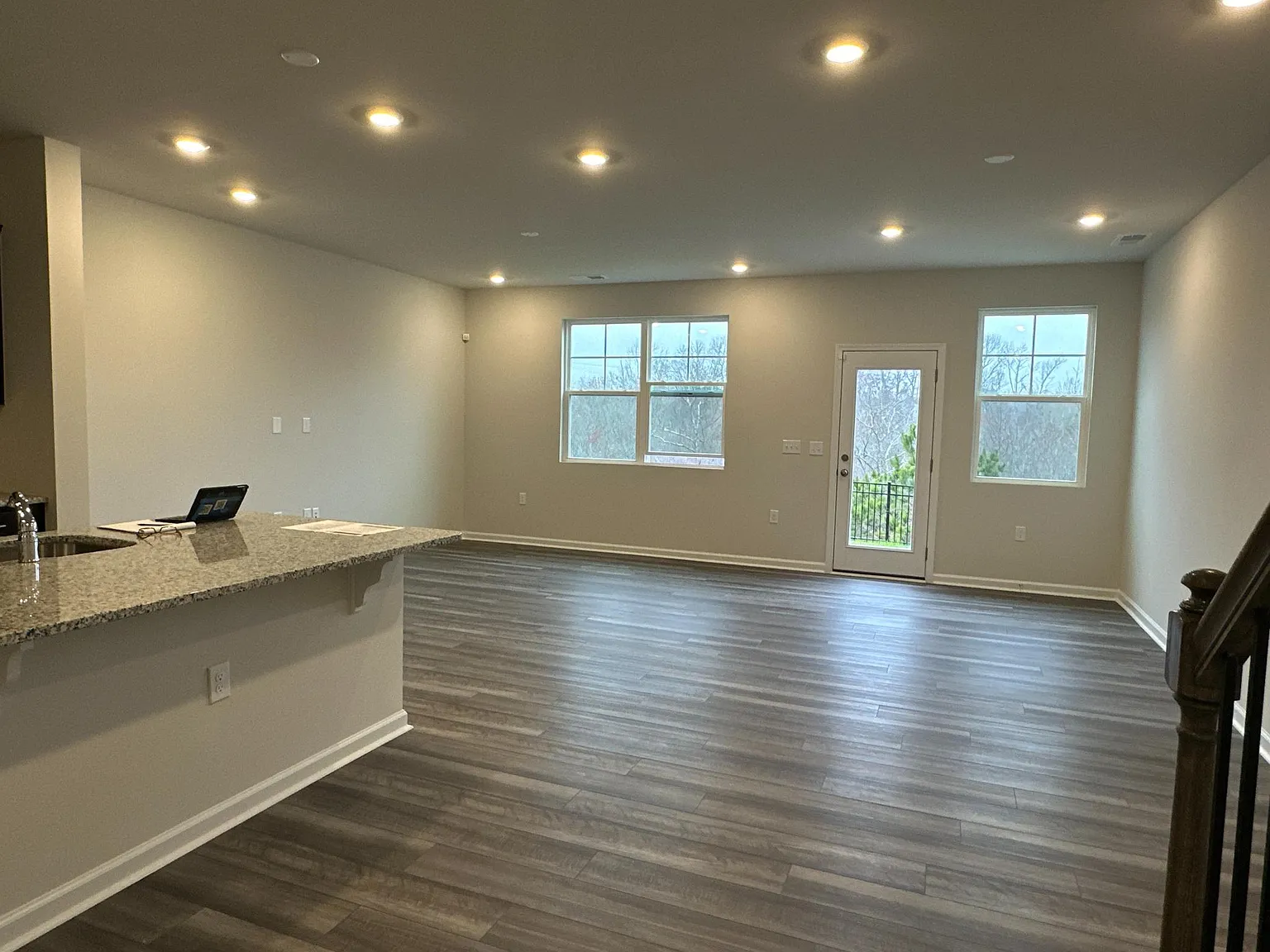 3 bed, 2.5 bath, 1790 sqft, $1,895 — Photo 3