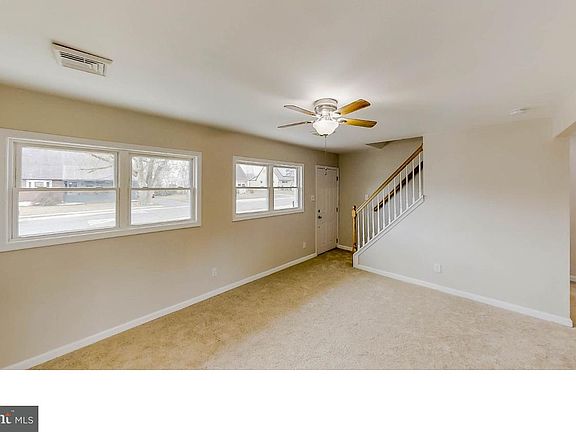 3rd image of 1509 Binder Ln