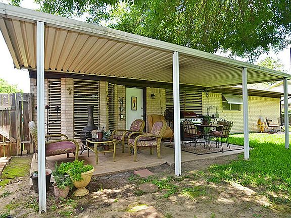 3rd image of 1808 Winding Creek Dr