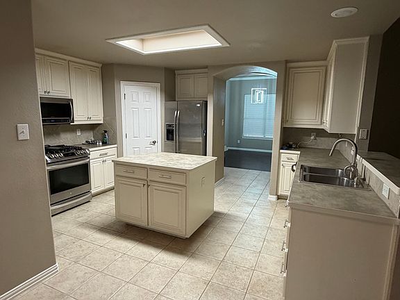 2nd image of 2652 Britany Cir