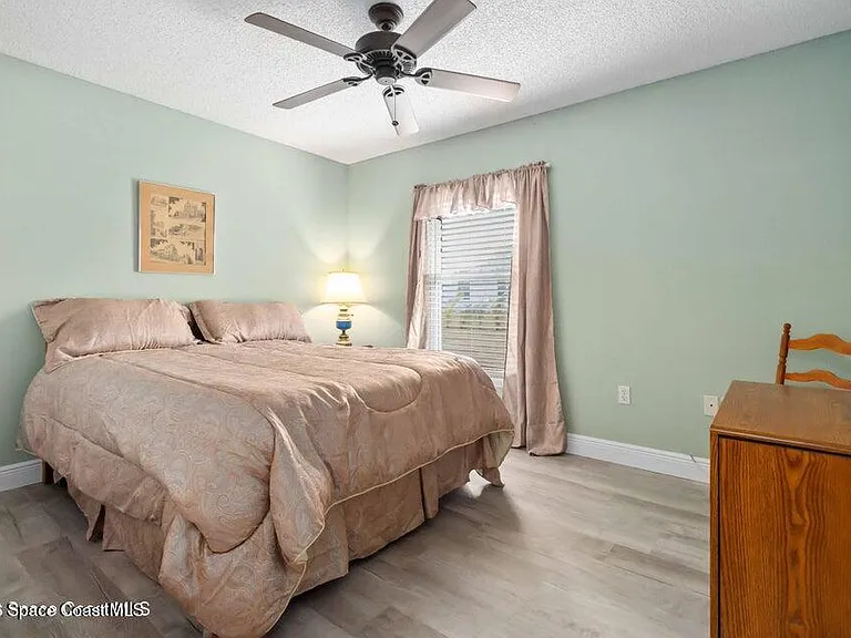 308 Tamarind Cir NW — Photo 10