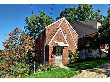 311 Marion Ave photo 1