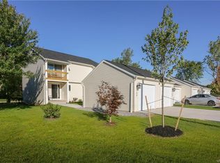 750 Robin Rd, Buffalo, NY 14228