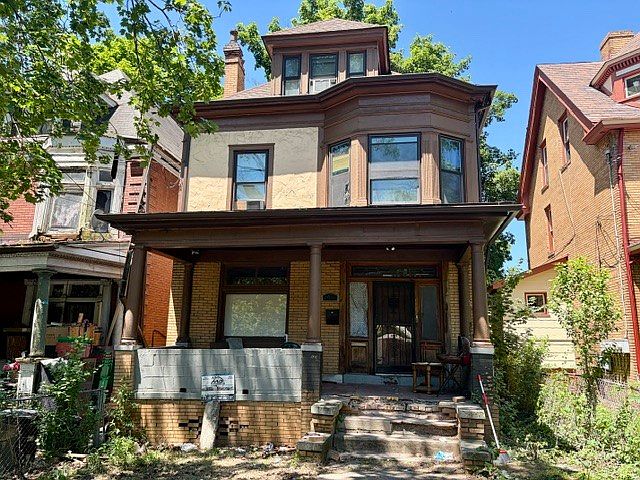 1st image of 1213 Wood St