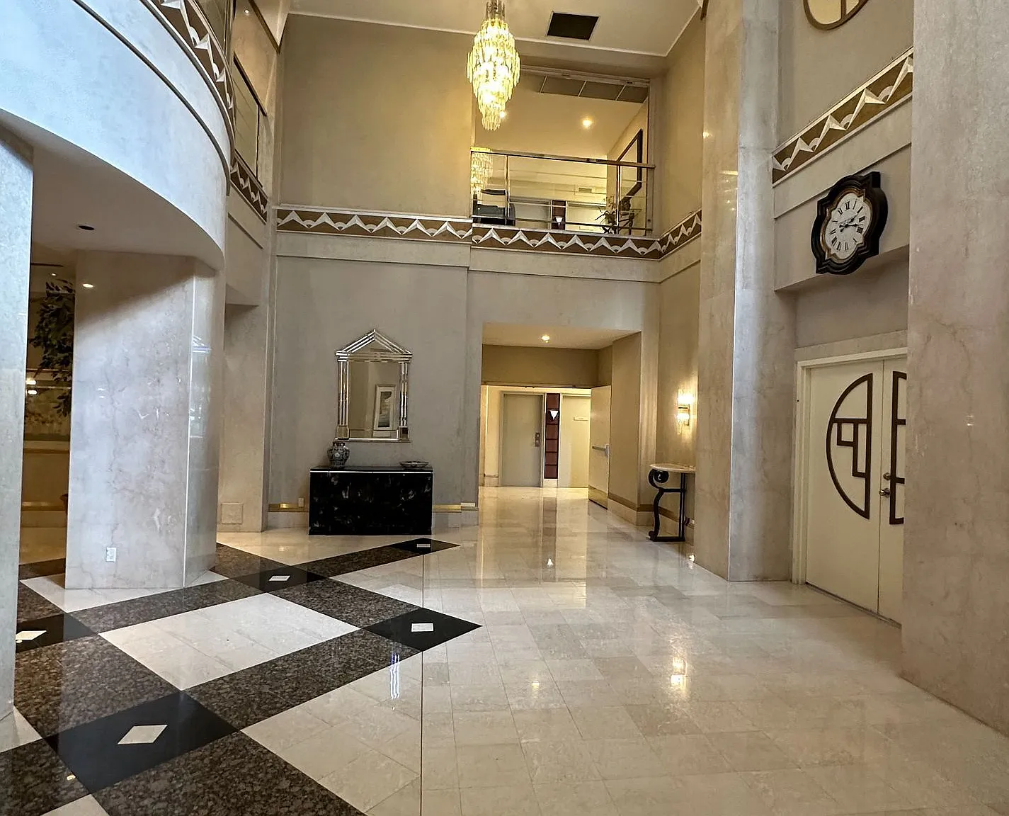 2 bed, $2,250 — Photo 3