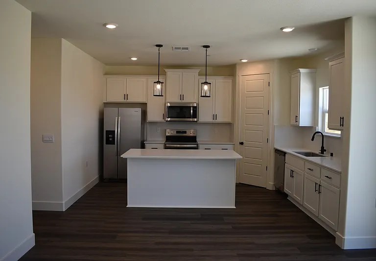 4735 Isabella Ct — Photo 3