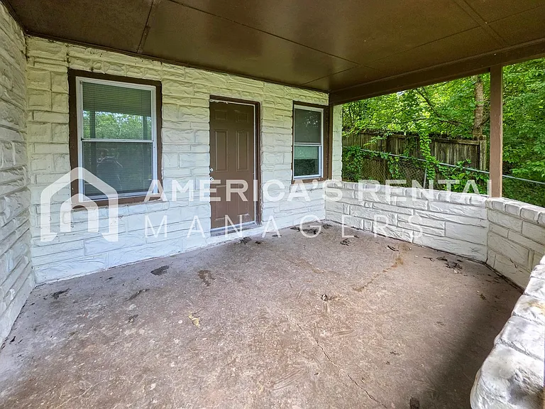 609 Quebec Dr — Photo 6