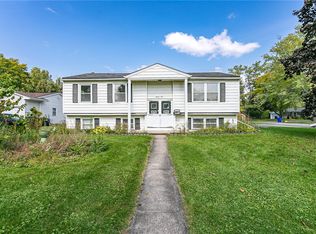 24 Ruth Ellen Way, Rochester, NY 14624