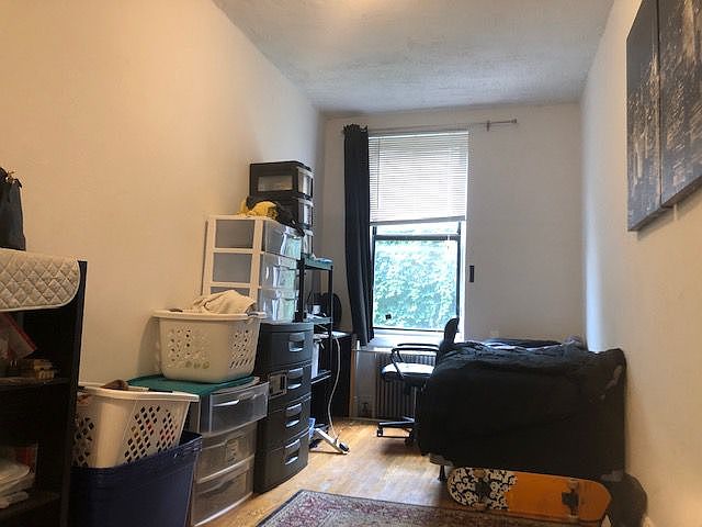 2nd image of 206 W 21st St APT B11