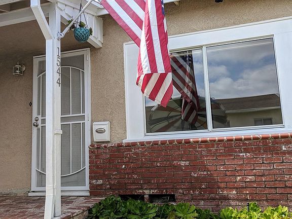 2nd image of 1544 Marine Ave