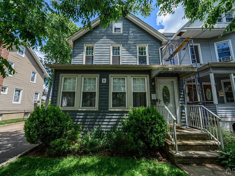 1st image of 22 De Witt Ave